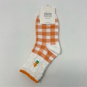 30R. Orange Gingham Floral Socks